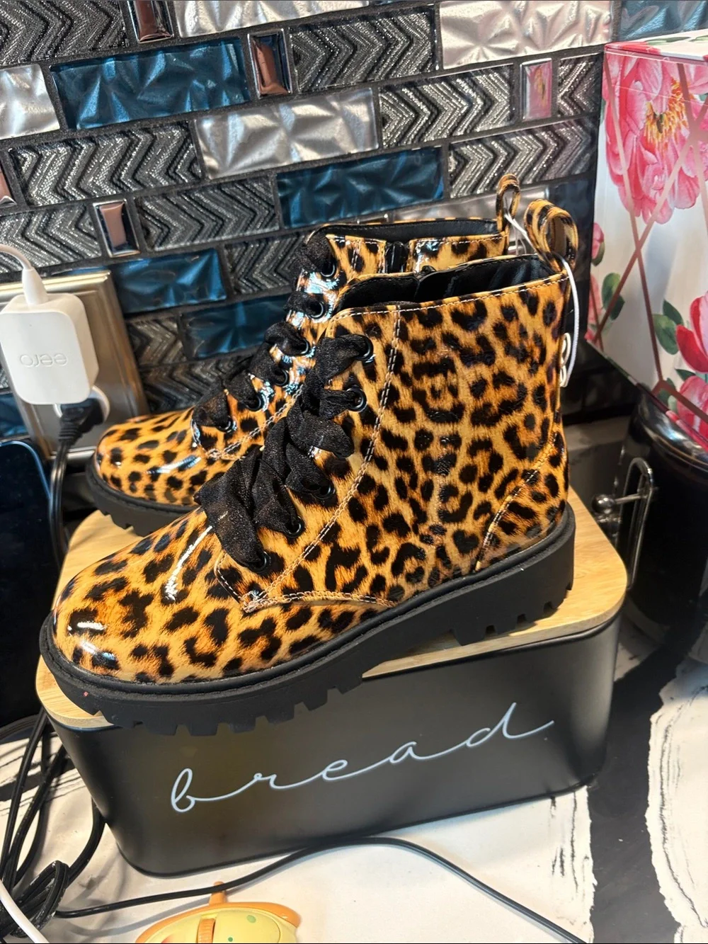 art class Leopard-Print Lace-Up Kids Boots in Black and Tan
